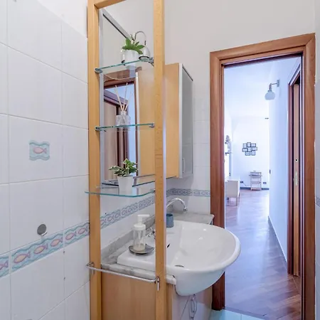 Apartment 2 Bedroom Lovely In Le Grazie (Liguria)