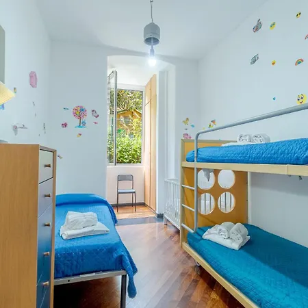 2 Bedroom Lovely In Apartment Le Grazie (Liguria)