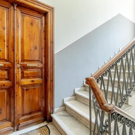 2 Bedroom Lovely In Apartment